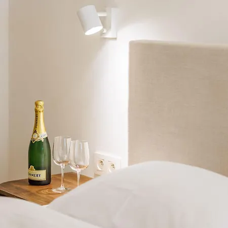 Apartment Huswell - Modern Centrally Located In *